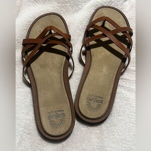 G.H. Bass & Co. Sunjuns Brown Strappy Sandals - Like New